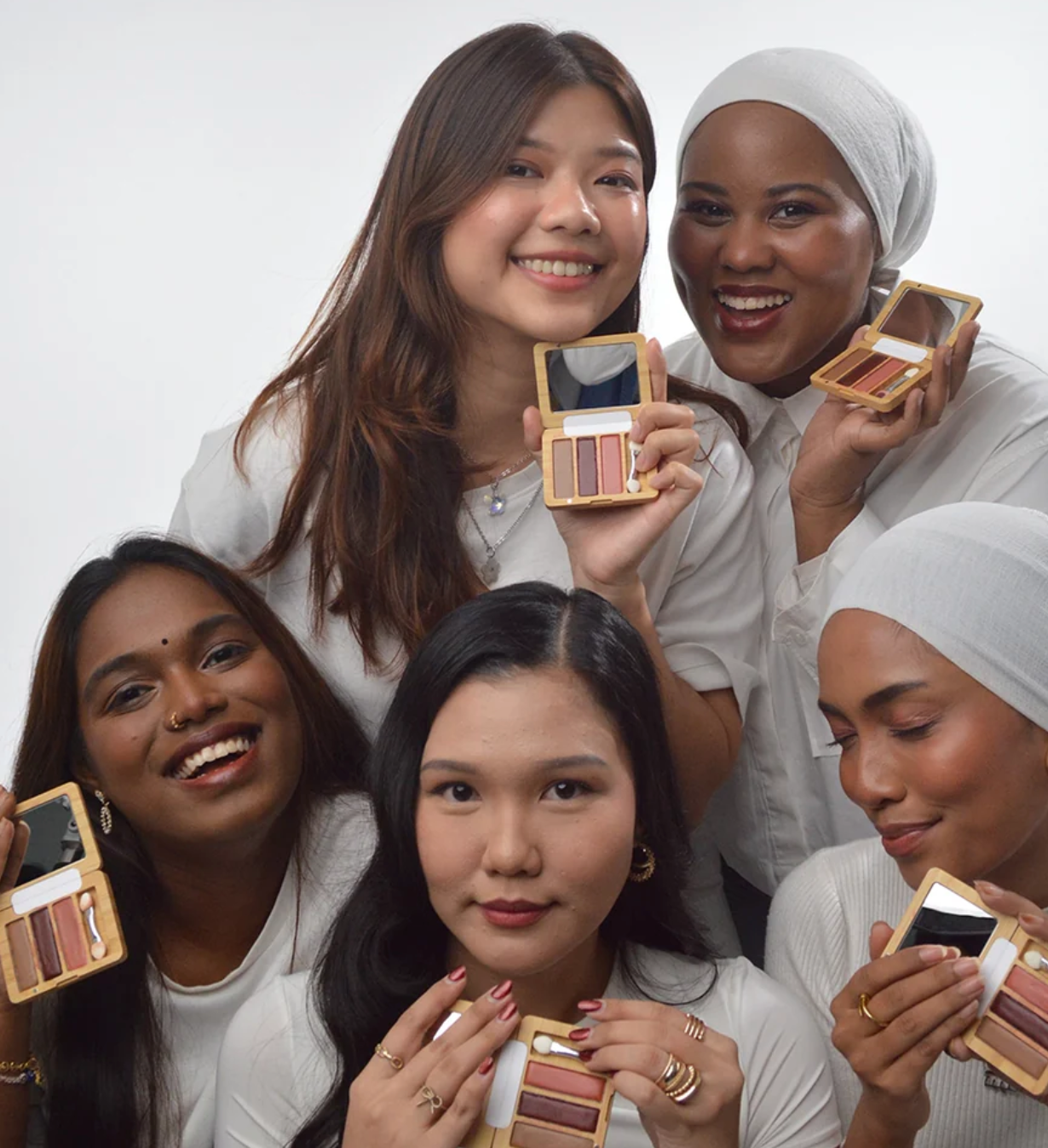 HYGR CHAM-TIK 3-in-1 Make-Up Face Palette